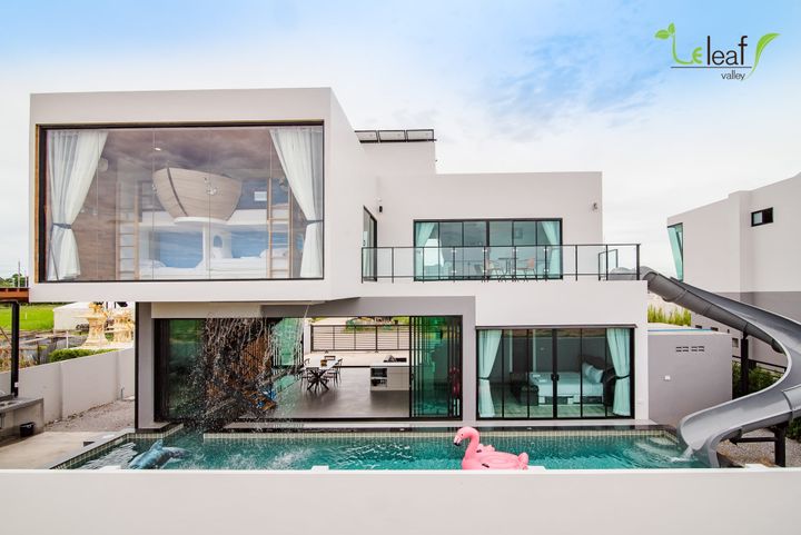 Villa image