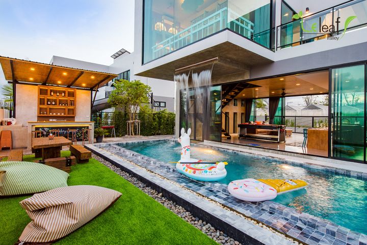 Villa image