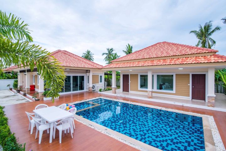 The Legacy Huahin Pool Villa