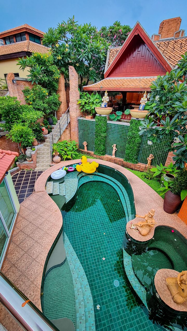 Villa image