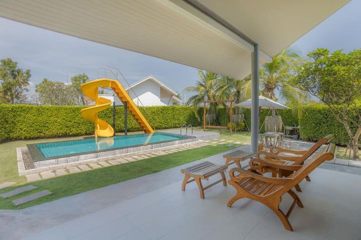 Villa image