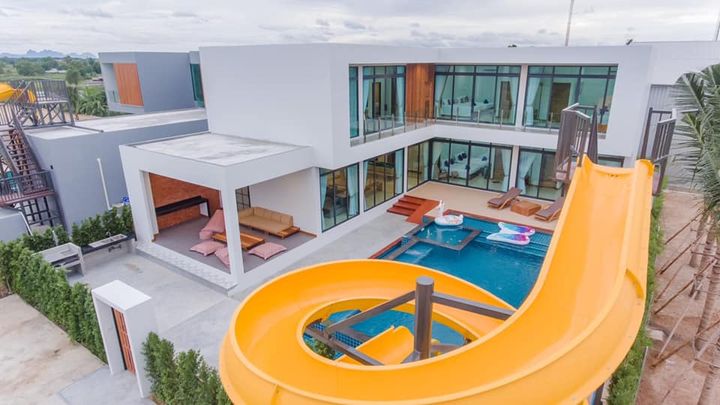 Villa image