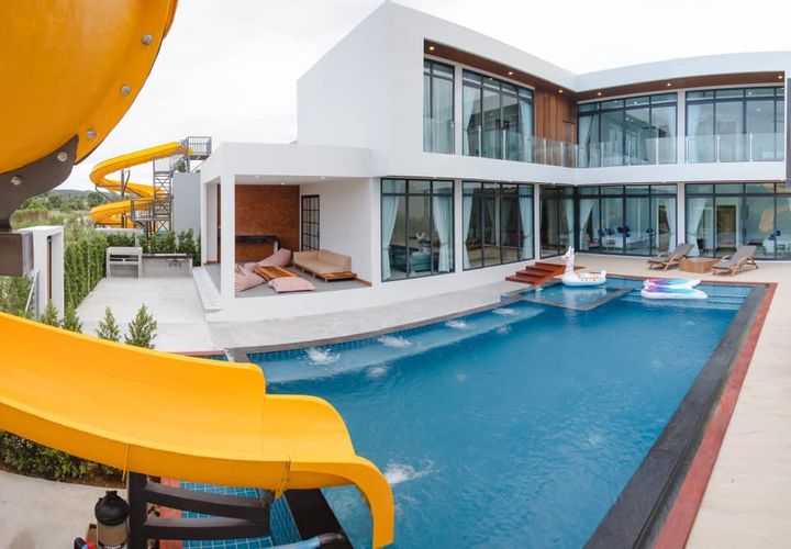 Villa image