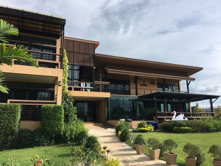 Villa image