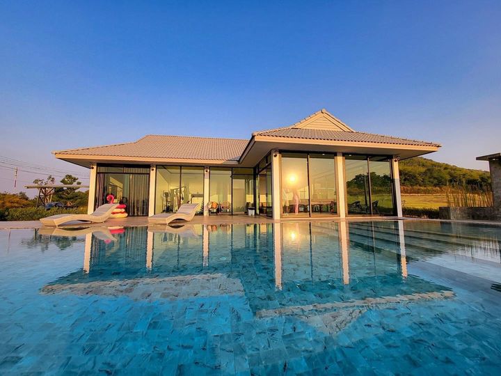 Villa image