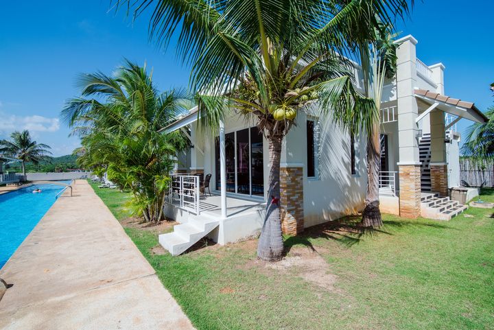 Villa image
