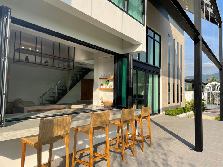 Villa image