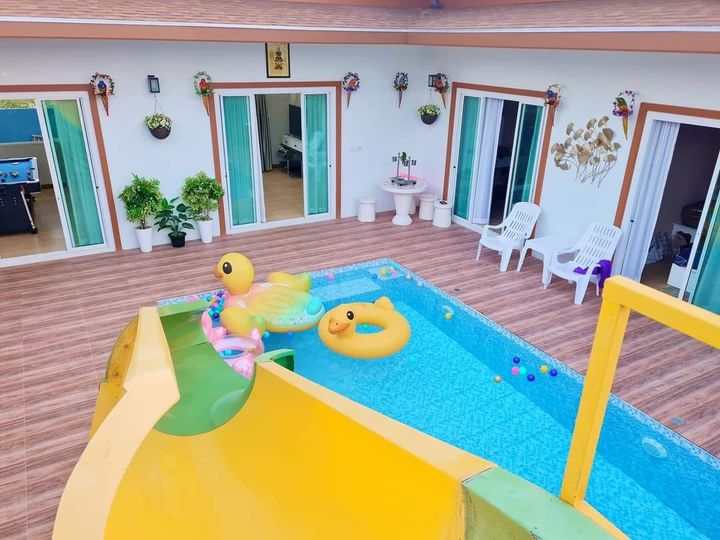 Villa image