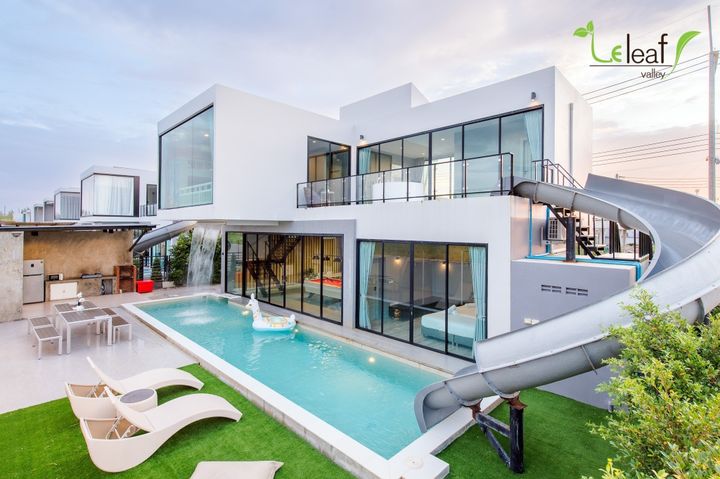 Villa image