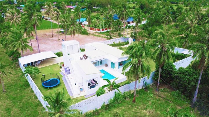 Villa image