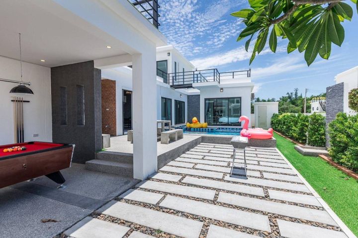 Villa image