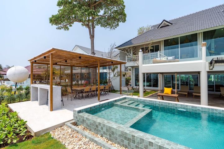 Villa image
