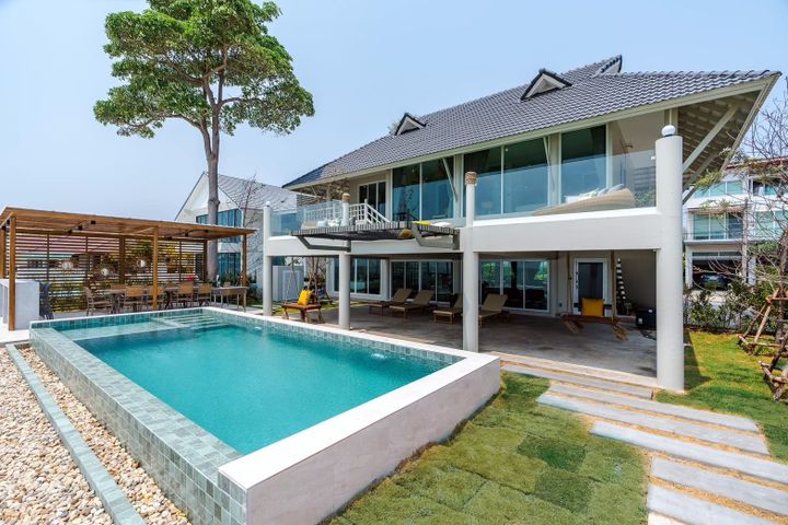 Villa image